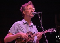 010-Erlend-Oye-e-La-Comitiva