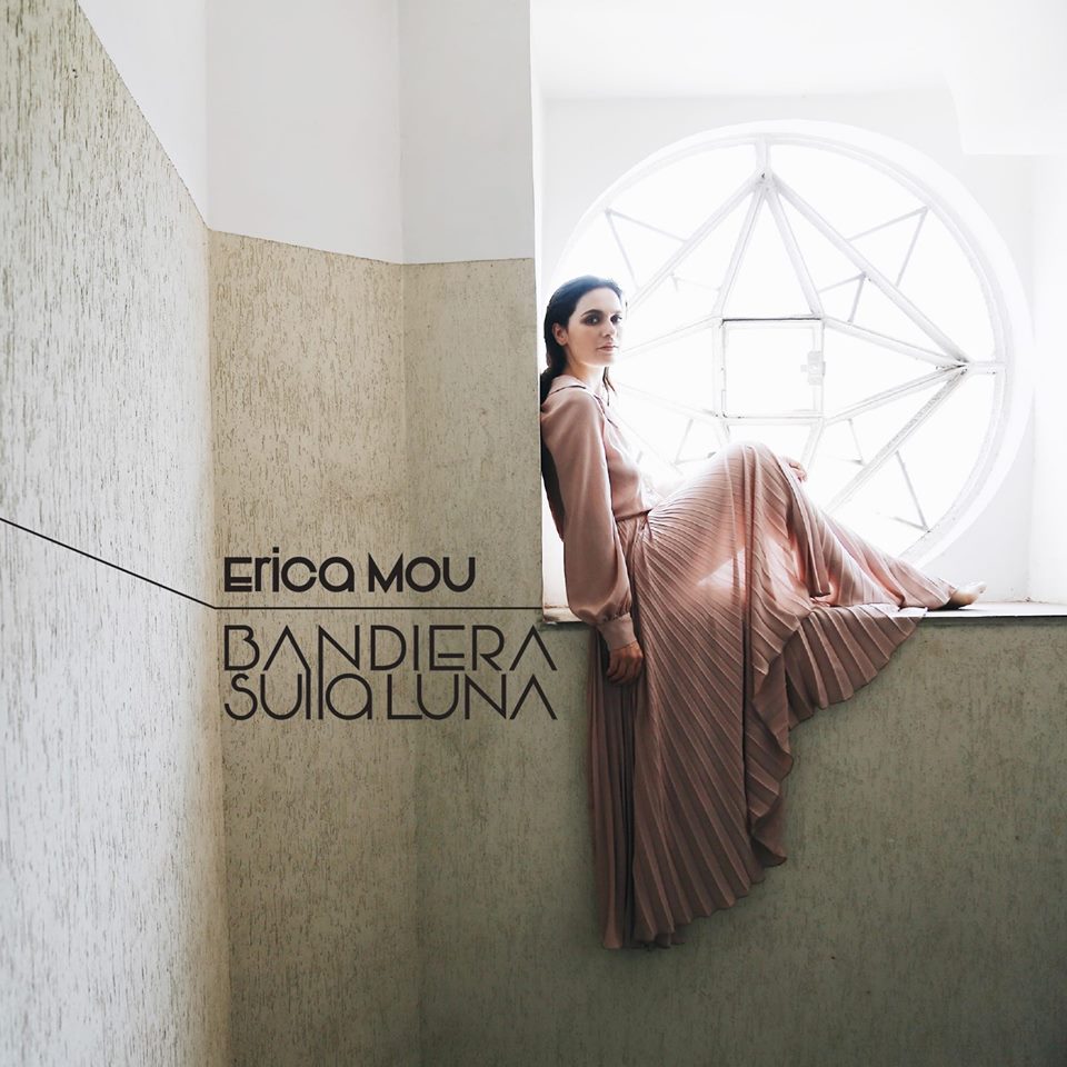 Erica Mou - Bandiera sulla luna